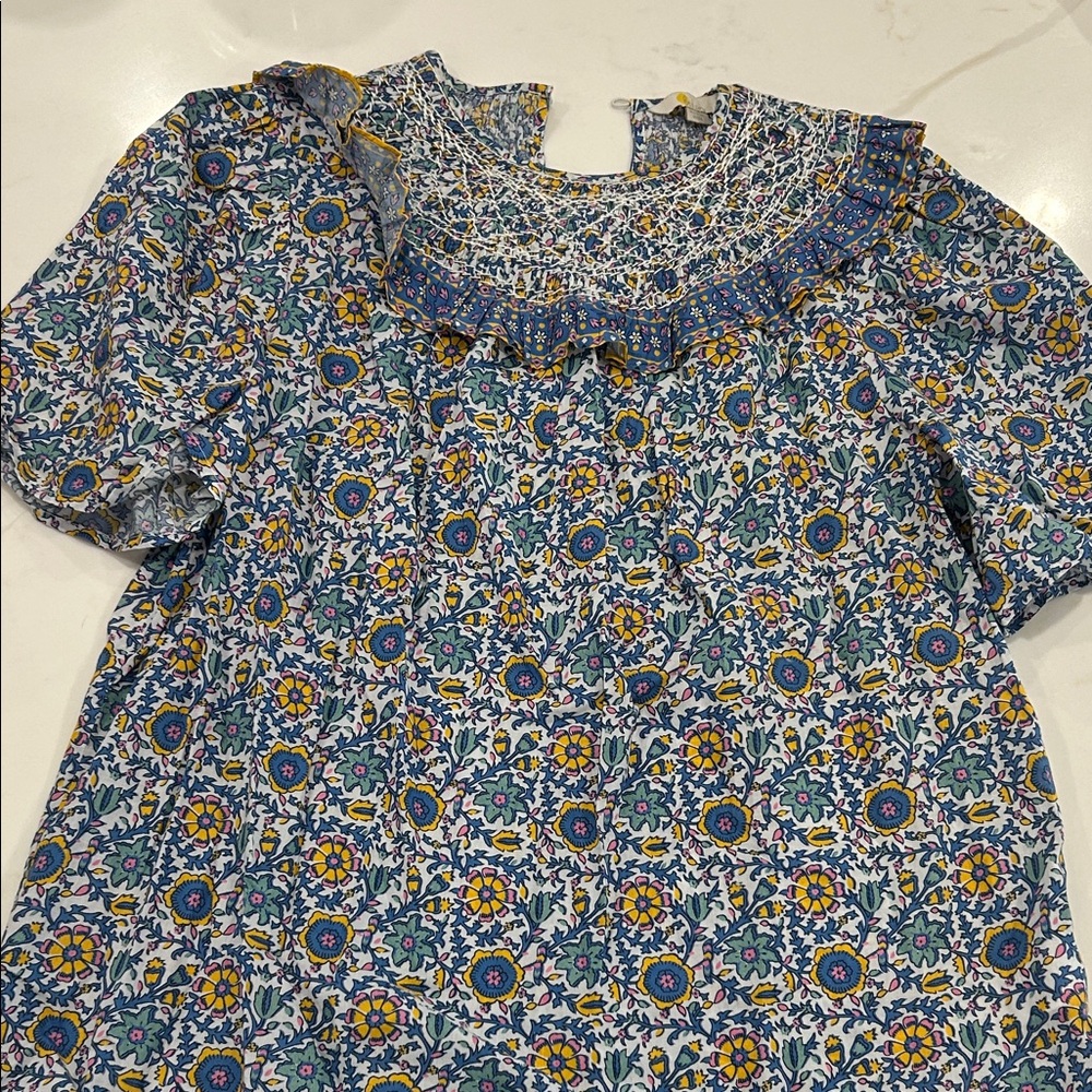 Biden Floral Patterned Blouse with Ruffled Neckline US 8 medium